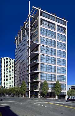2000 Third Avenue 