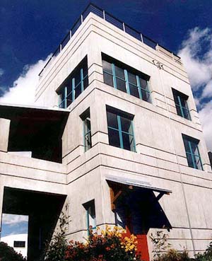 611 NW 41st Street building