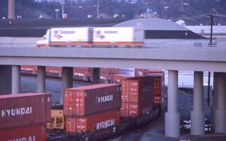 Port of Tacoma Road overpass 